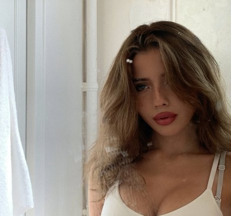 vinsotanna nude star pics