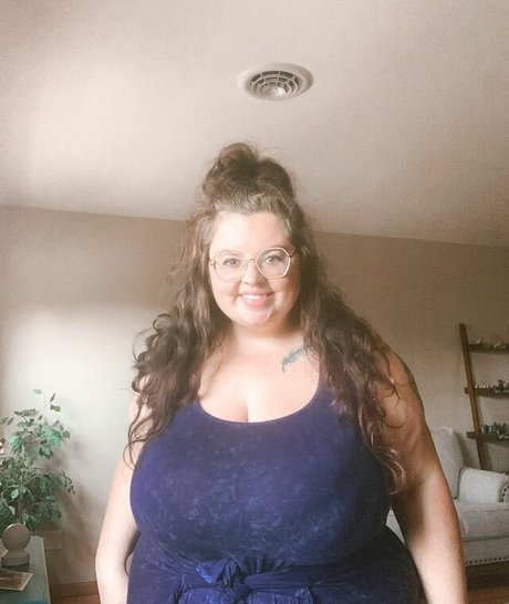 ahitsnatalie adult model pics