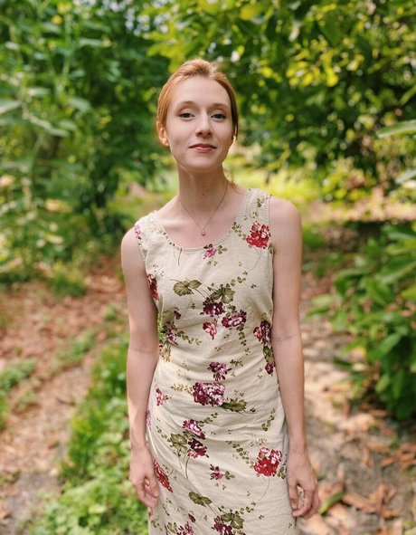 Nicole Tompkins model naked img