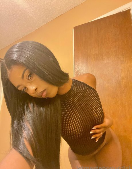 Rohilu sexy star pics