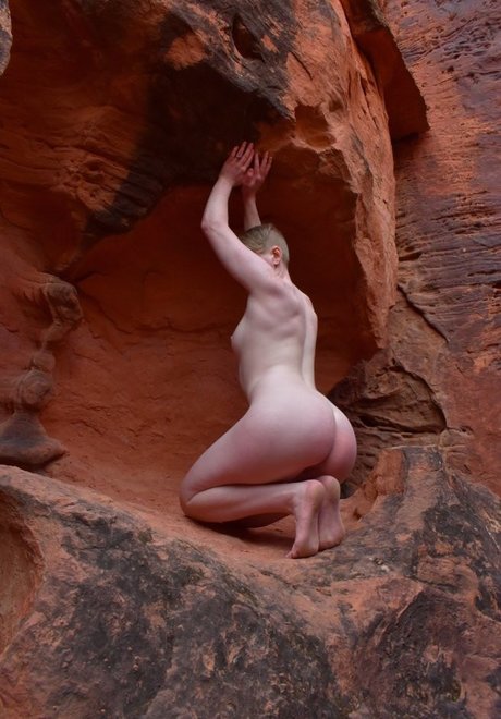 Peachy Peaks pornstar top archive