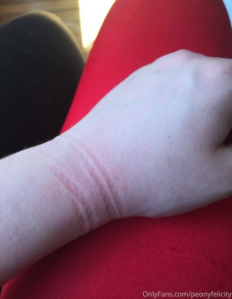 peonyfelicity model nude galleries