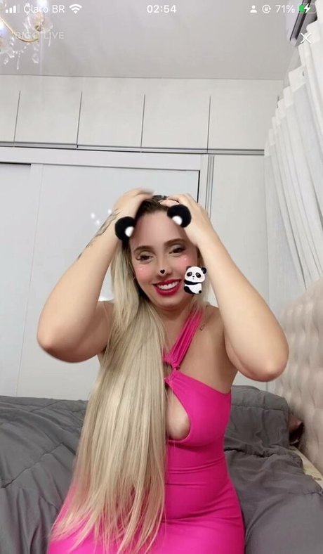 Iza Bassaga model adult pics