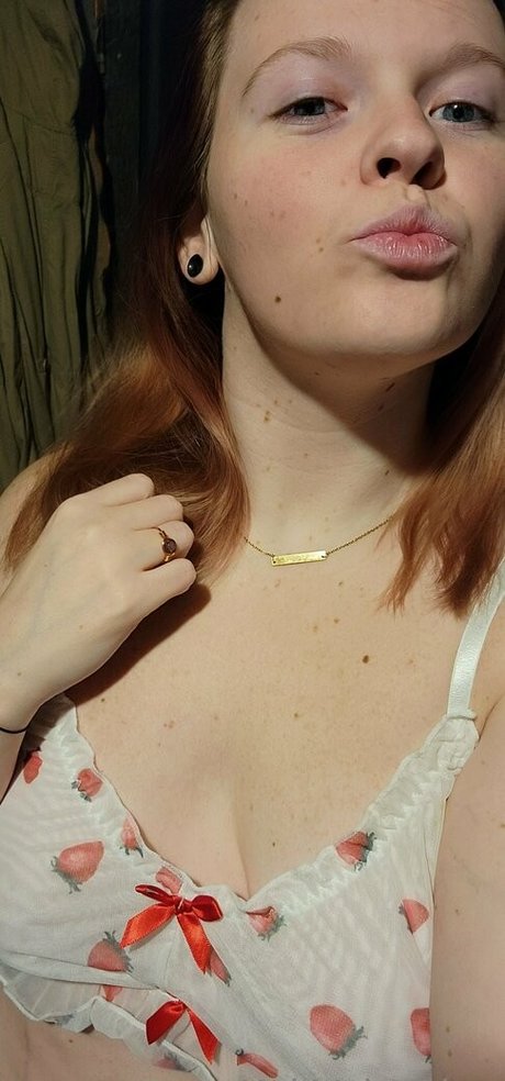 Kai Valentine model free img