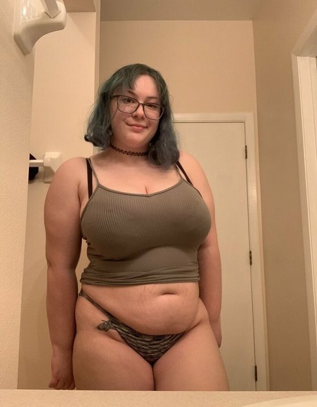 crypticalice model beautiful image