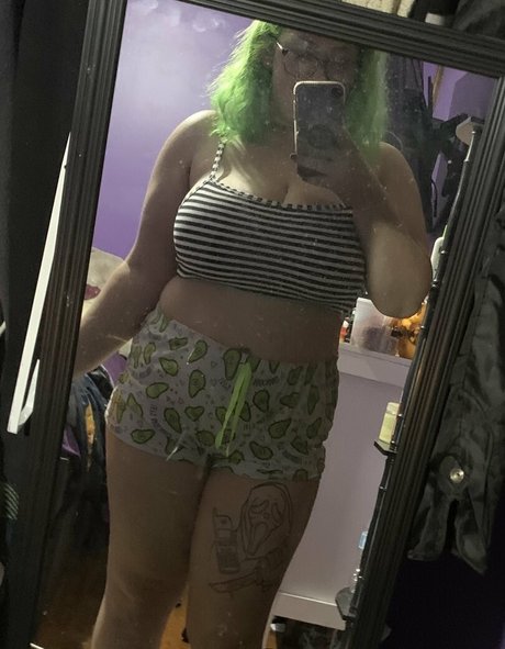 crypticalice model hd picture