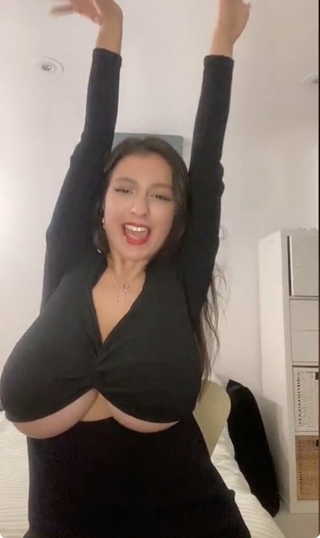 Gulia free actress img