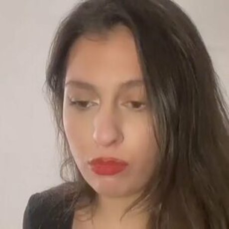 Gulia naked model gallery