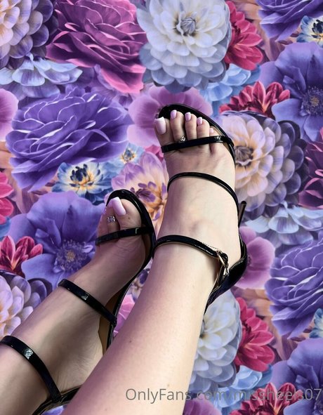 princess asian onlyfans pornographic images