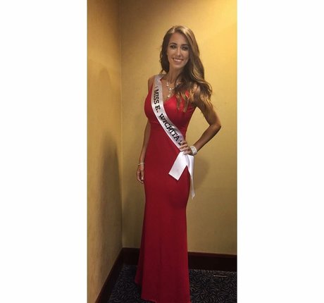 bisexual couple onlyfans sexy images