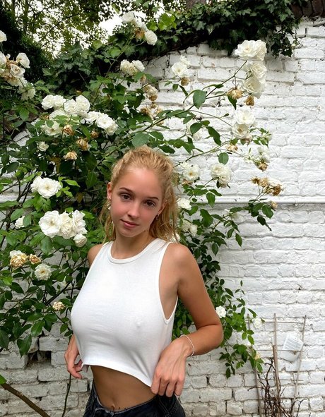 Madijones model hd photo