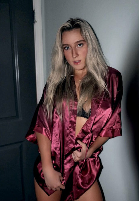 Princessbelleee pornstar free pic