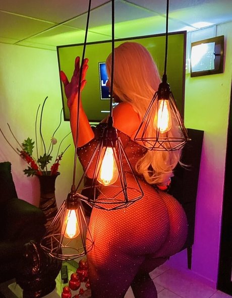 Coralba Tucson pretty pornstar photos