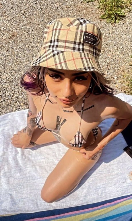 Babyhobo model sex galleries