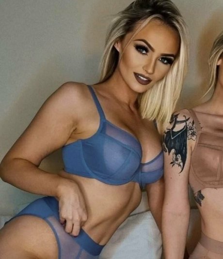 Alhxo xxx pornstar photos