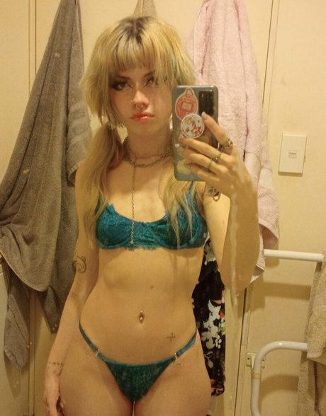 allmyheartbear model adult gallery