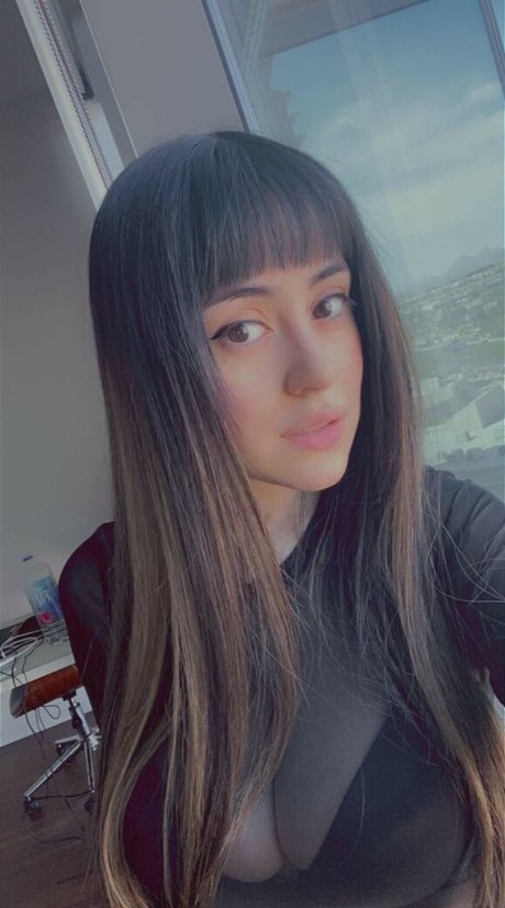 Emilyuumi beautiful pornstar images