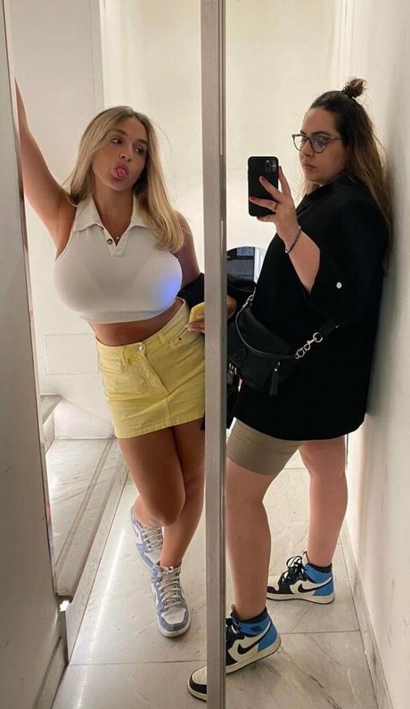 Noa Perets sex model gallery