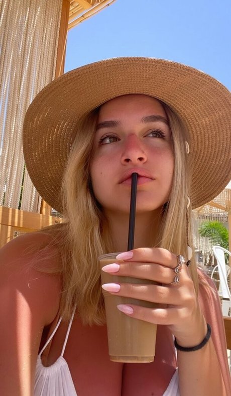 Noa Perets nude star pic