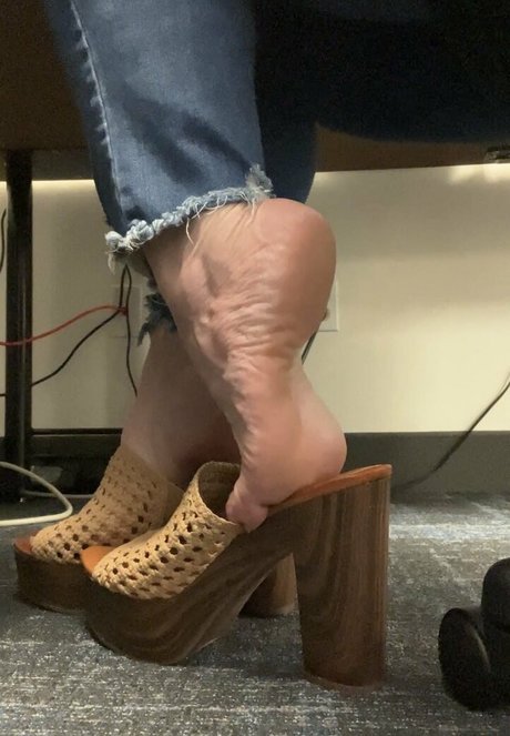 HopesPrettyPiggies star hd picture