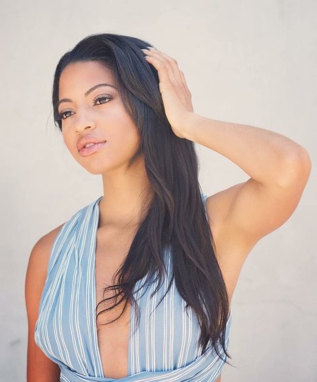Camille Hyde high quality actress pictures