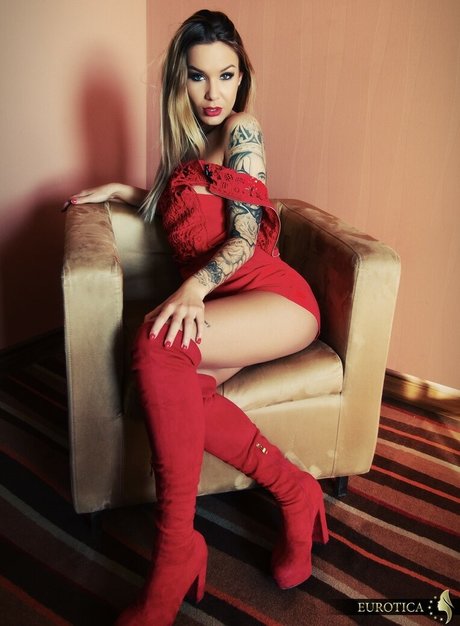 jennifer szmsi_ model sexy pics