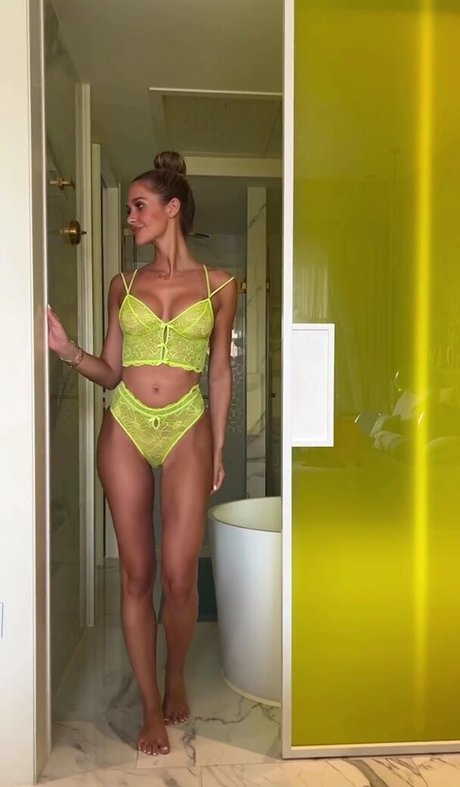 Emily Shak xxx pornstar image