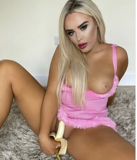 Emily Ward best model photo