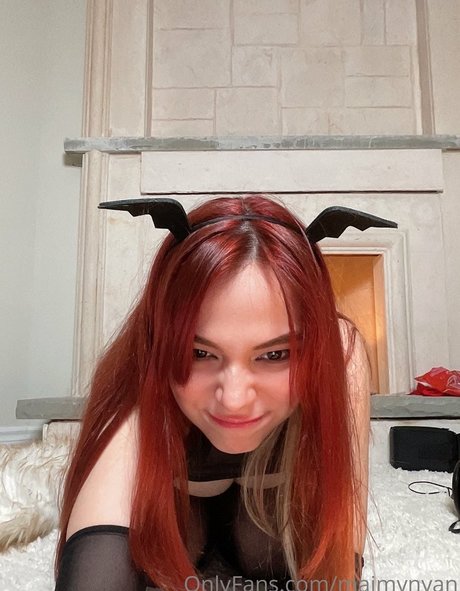 Maimy ASMR model xxx photo