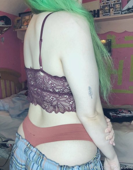 pixxxiebelle model xxx pic