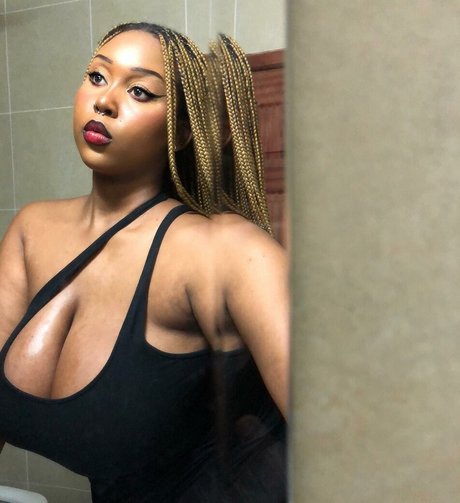 Bigtitti3barbie model nudes img