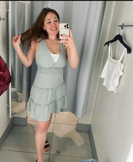 Julia tv model galleries