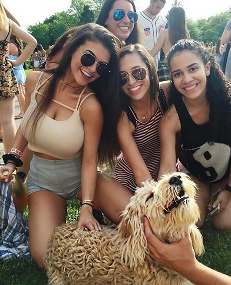 petite asian onlyfans nude picture