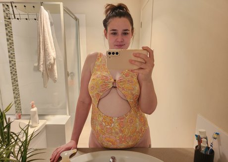 Spicyymumma model nice pic