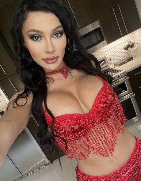 Andylynn Payne erotic actress photo