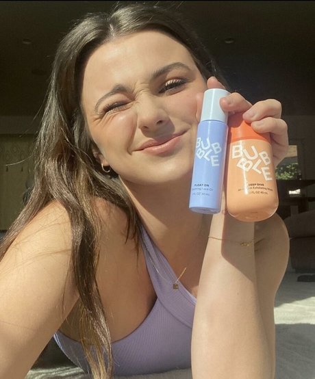 skinny blonde milf onlyfans exclusive pic