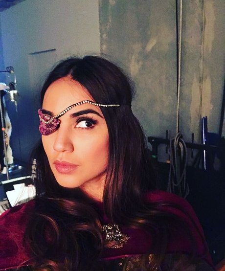 Summer Bishil star naked archive