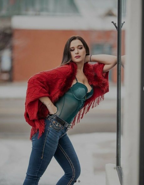 snowwhite069 model beautiful pics