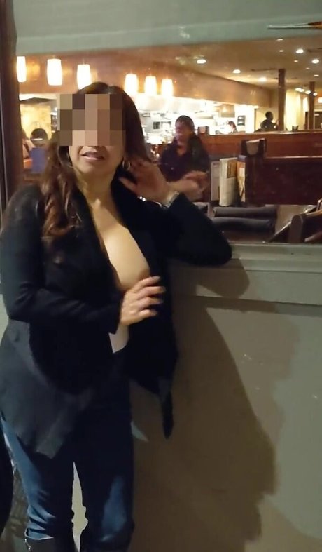 Hot Jade nudes actress photo