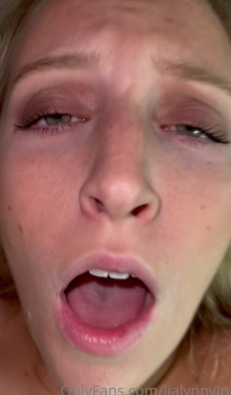 Blondebarbie18 actress pic