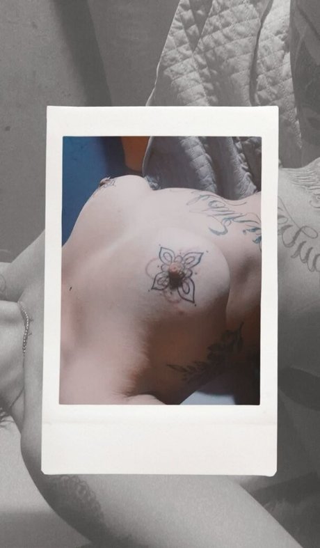 Miaura art model image