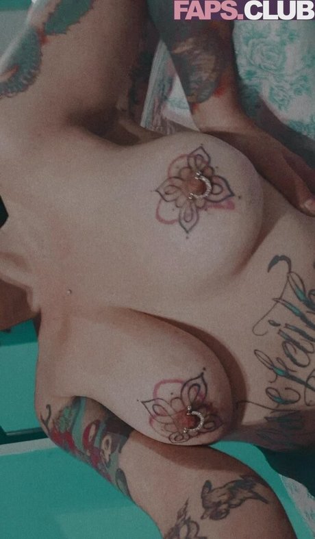 Miaura hot star pictures