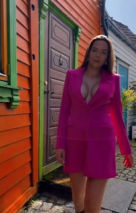 Babygirl986 model hot img