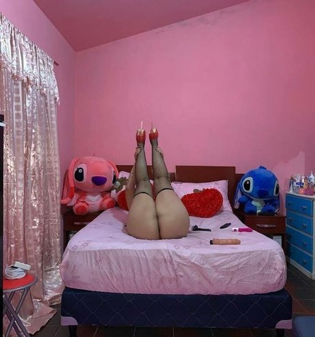 Dalma Vanesa Martinez naked star photo