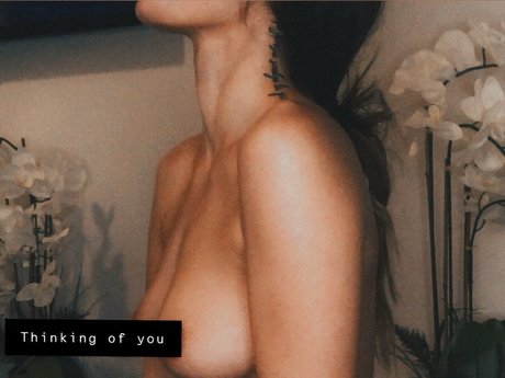 DallasBabe star erotic images