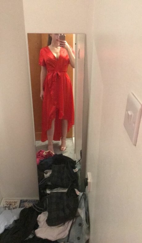 Chloe Carter porn model archive