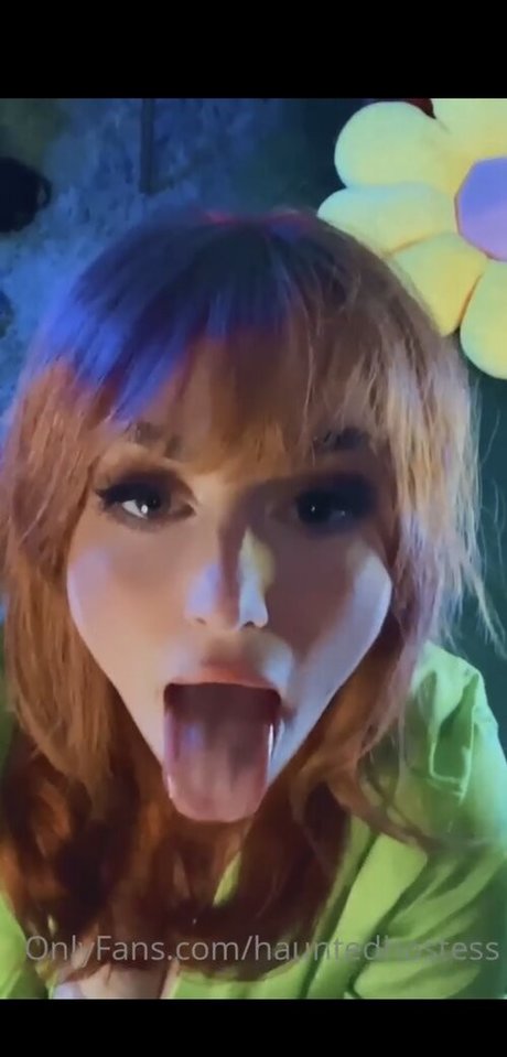 Haunted Hostess star pretty photos