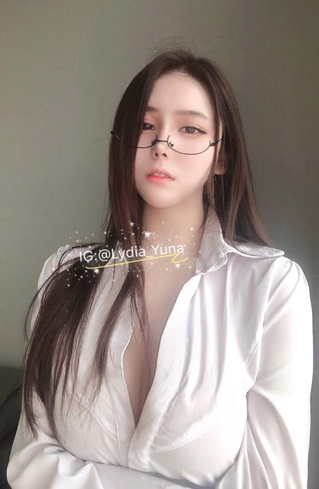 Lydia Yuna model pretty pics