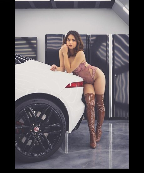 Nina Valencia pornstar free img