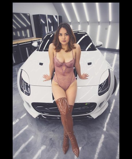 beautiful japanese onlyfans hot naked pic